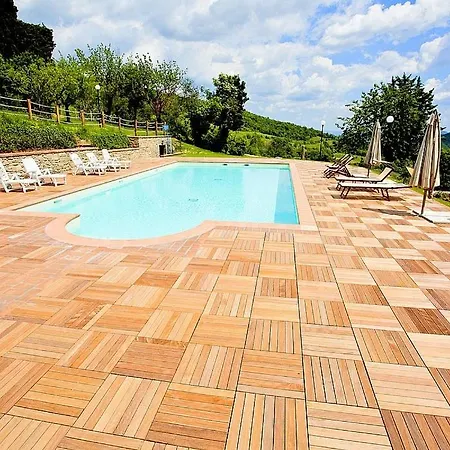 Sleeps 4 Pool Wifi Villa