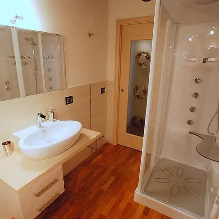 Sleeps 4 Pool Wifi Villa *